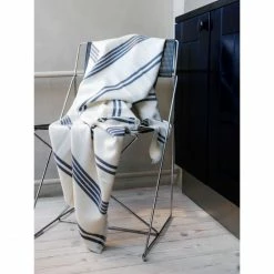 Elvang Denmark Elvang Lines Decke Aus Baby-Alpakawolle - 130x190 Cm - Blue 7 Elvang Denmark Elvang Lines Decke Aus Baby-Alpakawolle - 130x190 Cm - Blue -David Fussenegger Shop unnamed file 1050