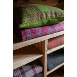 Steiner Agnes Wohndecke - 150x190 Cm - Koralle -David Fussenegger Shop unnamed file 1262