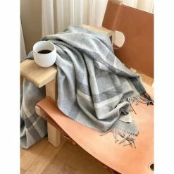 Elvang Denmark Elvang Manhattan Wolldecke - 130x200 Cm - Grey -David Fussenegger Shop unnamed file 1284