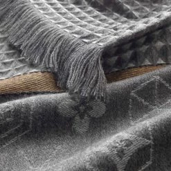 Rohleder Home Collection Edward Van Vliet Geisha Decke - 130x200 Cm - Grau -David Fussenegger Shop unnamed file 318