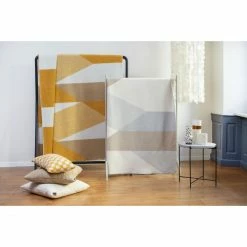 David Fussenegger SAVONA Grafisch Wohndecke - 150x200 Cm - Gold 5 David Fussenegger SAVONA Grafisch Wohndecke - 150x200 Cm - Gold -David Fussenegger Shop unnamed file 341