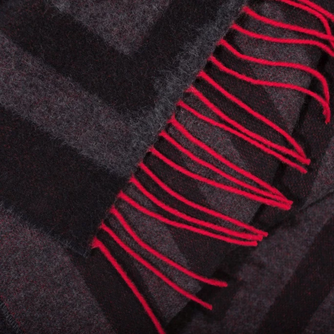 Zoeppritz 1828 Plaid - 130x190 Cm - Charcoal 2 Zoeppritz 1828 Plaid - 130x190 Cm - Charcoal – Bild 2