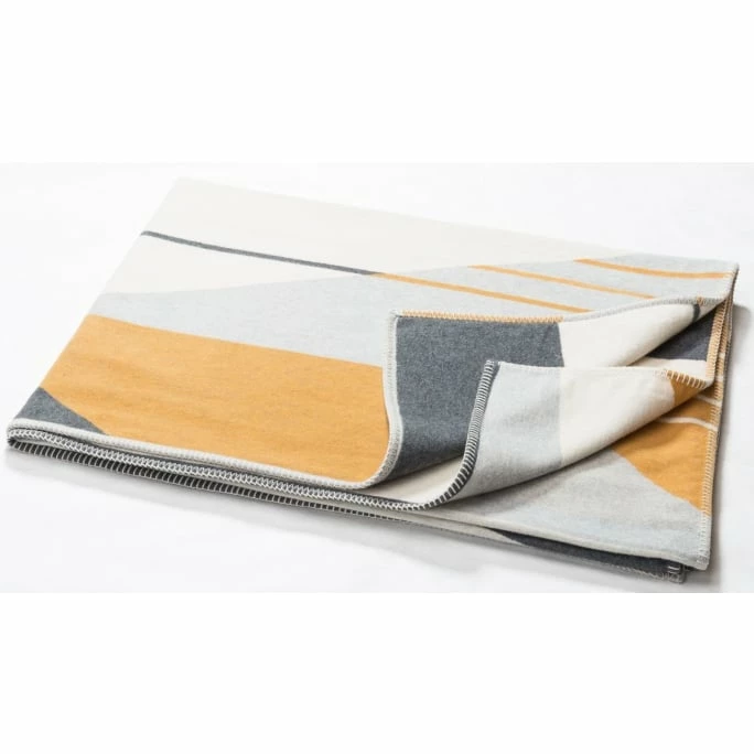 David Fussenegger JADE Bio-Decke Flächig/grafisch (GOTS) - 150x200 Cm - Goldgelb 2 David Fussenegger JADE Bio-Decke Flächig/grafisch (GOTS) - 150x200 Cm - Goldgelb – Bild 2