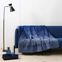 Tommy Hilfiger Shaded Blue Plaid - 150x200 Cm - Blue -David Fussenegger Shop unnamed file 483
