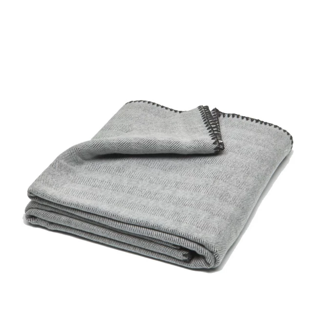 Haven & Earth Winter Herringbone Plaid - 160x220 Cm - Stahlgrau/natur 1 Haven & Earth Winter Herringbone Plaid - 160x220 Cm - Stahlgrau/natur