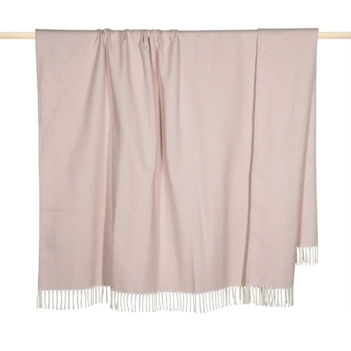 pad FINE EDGE Wohndecke - 150x200 cm - rose Pad FINE EDGE Wohndecke - 150x200 Cm - Rose -David Fussenegger Shop unnamed file 81