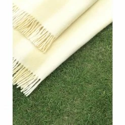 Normann Copenhagen Candy Stripe Decke - 130x200 Cm - Pale Yellow -David Fussenegger Shop unnamed file 903